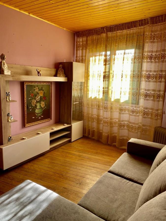 Alojamiento Entero Con Piscina Y Jardin. Оуренсе Екстериор снимка
