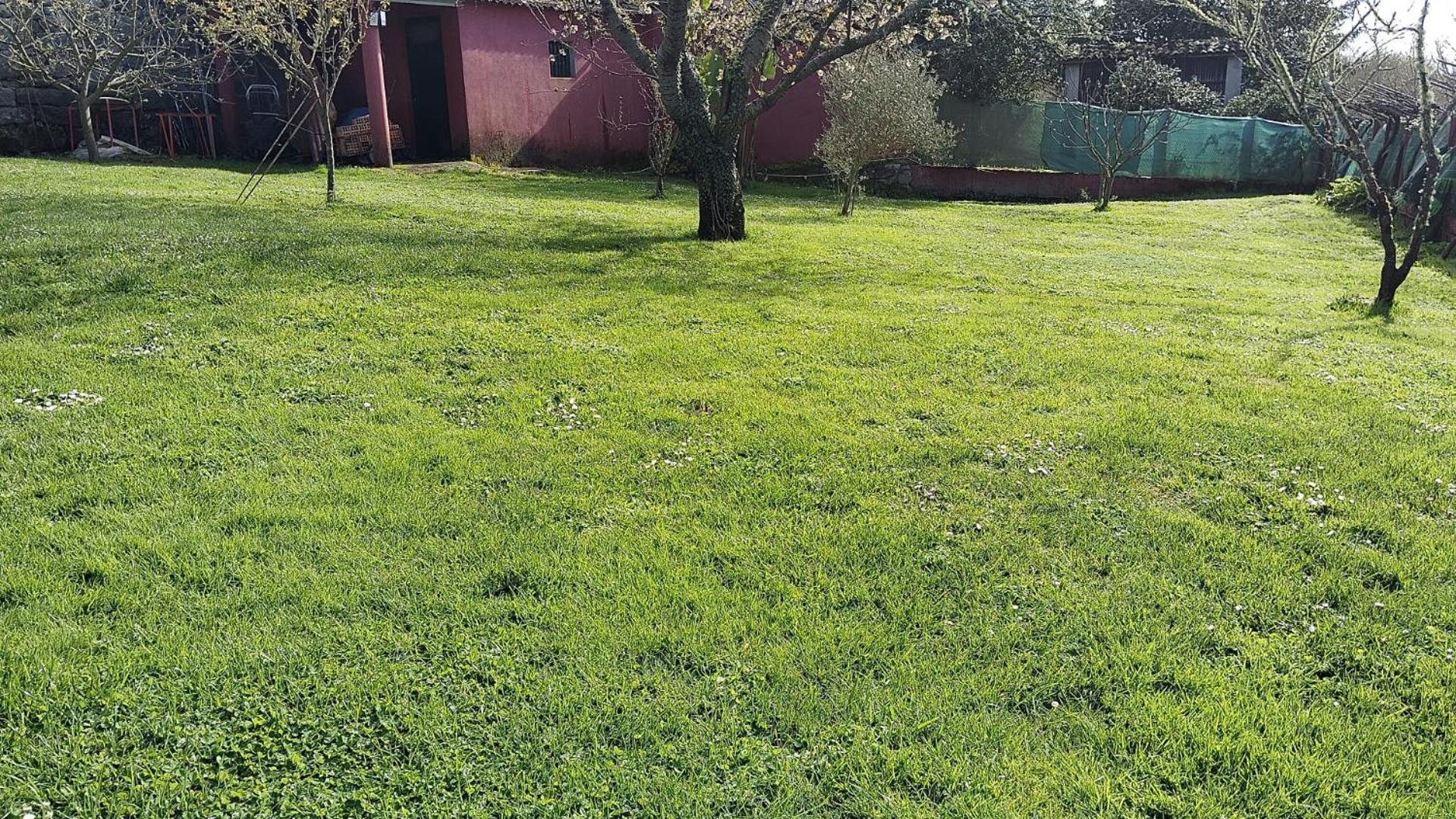 Alojamiento Entero Con Piscina Y Jardin. Оуренсе Екстериор снимка