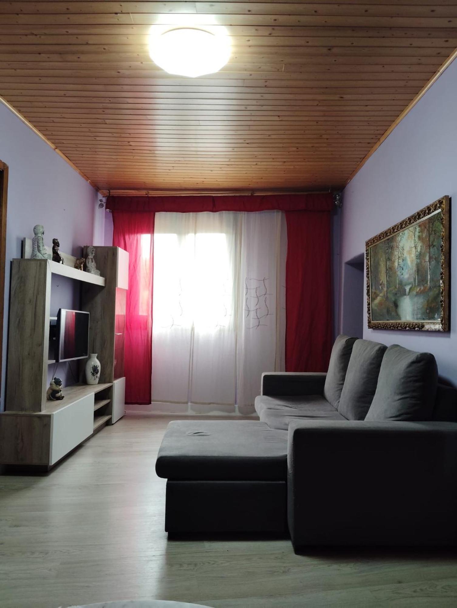 Alojamiento Entero Con Piscina Y Jardin. Оуренсе Екстериор снимка